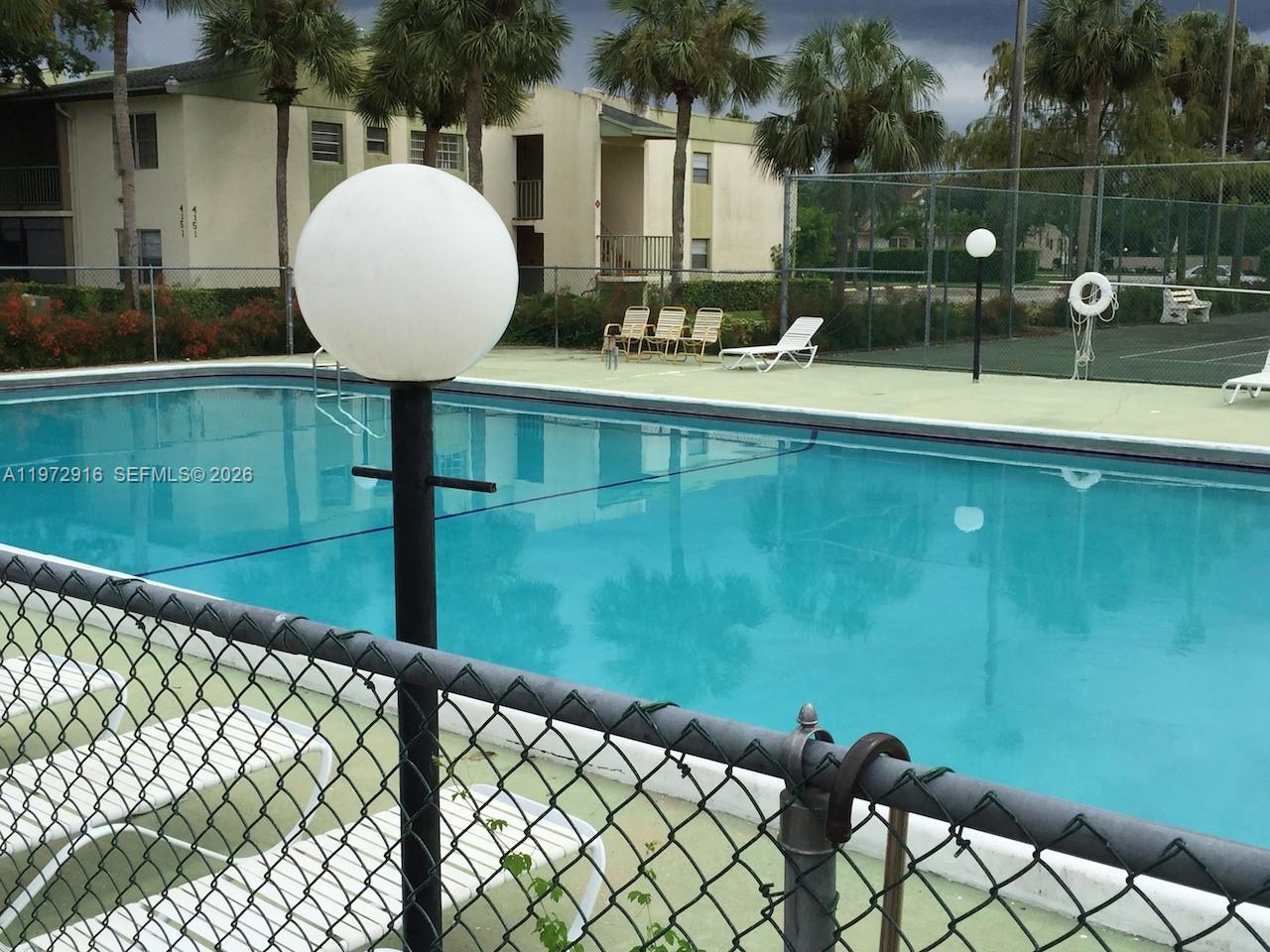 RAMBLEWOOD EAST CONDO - Residential