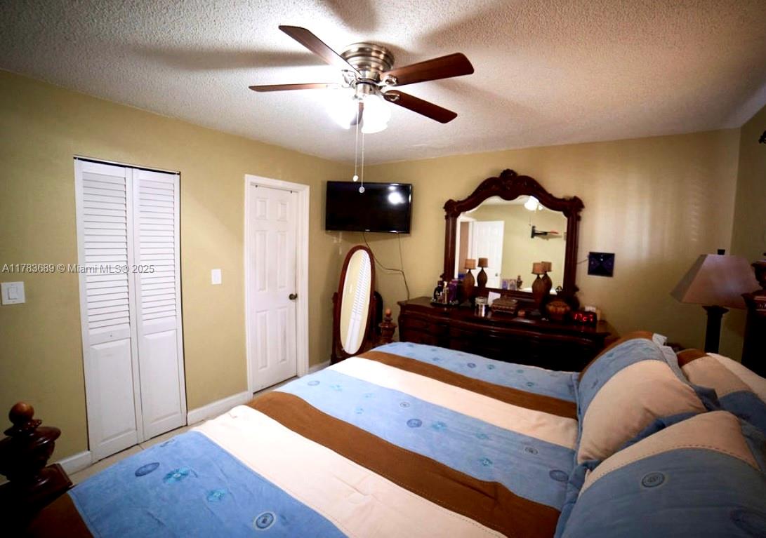 VILLAS DEL SOL CONDO - Residential