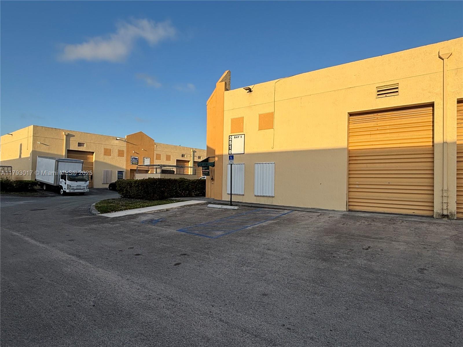 2510 W 78th St 2510-5