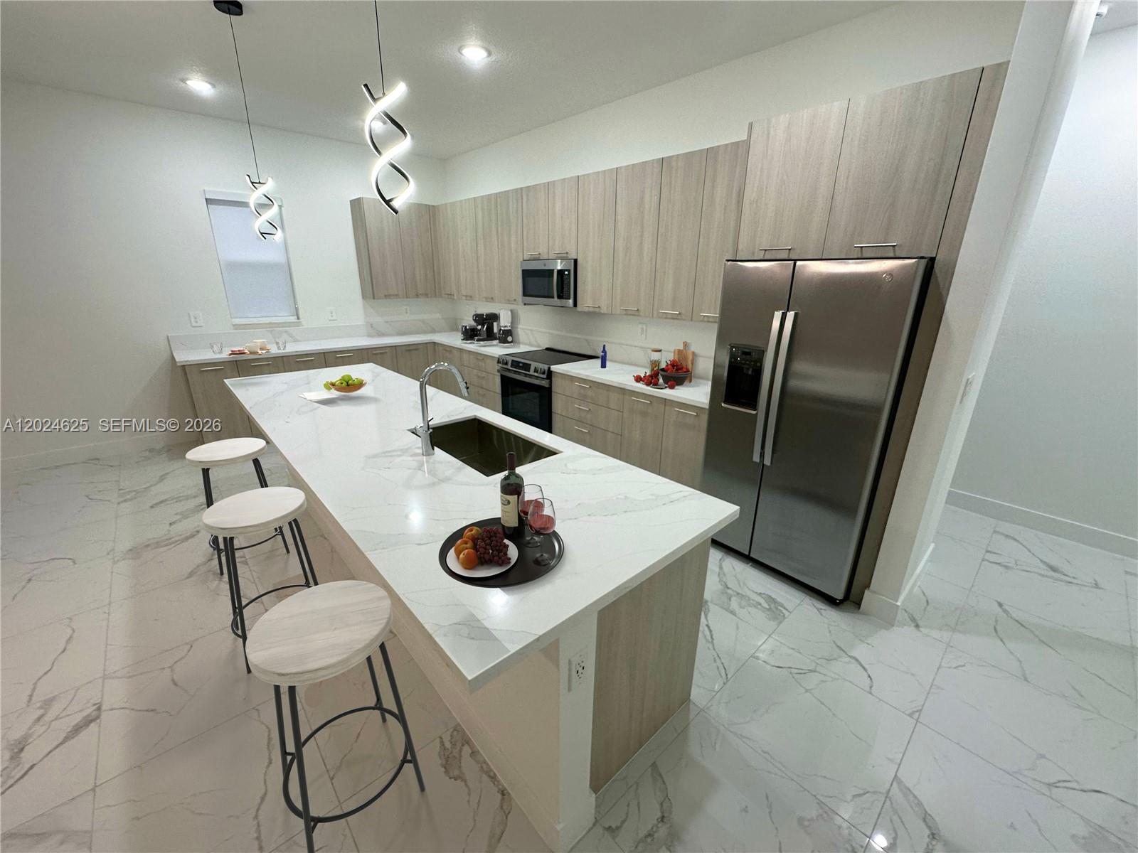 RESERVE AT DAVIE - Residential Lease