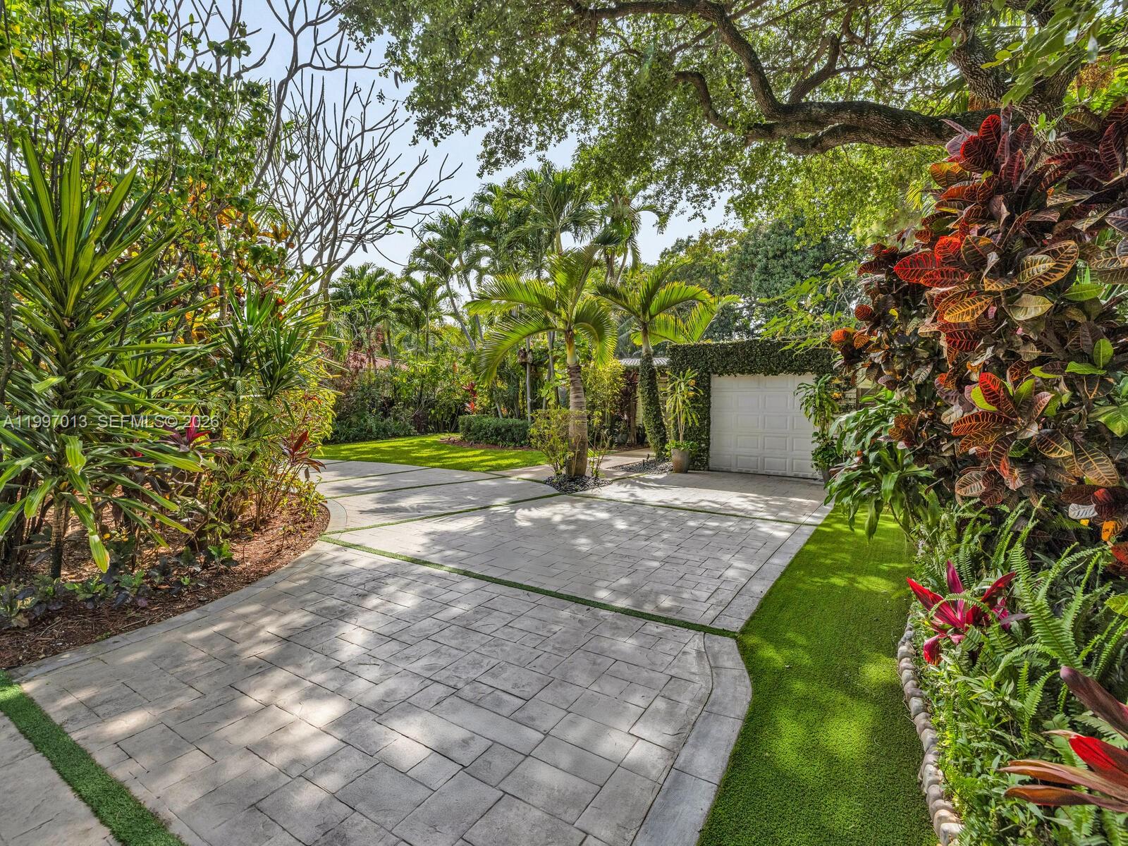 GRIFFING BISCAYNE PARK ES - Residential