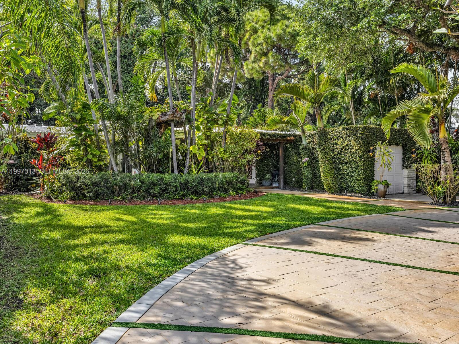 GRIFFING BISCAYNE PARK ES - Residential