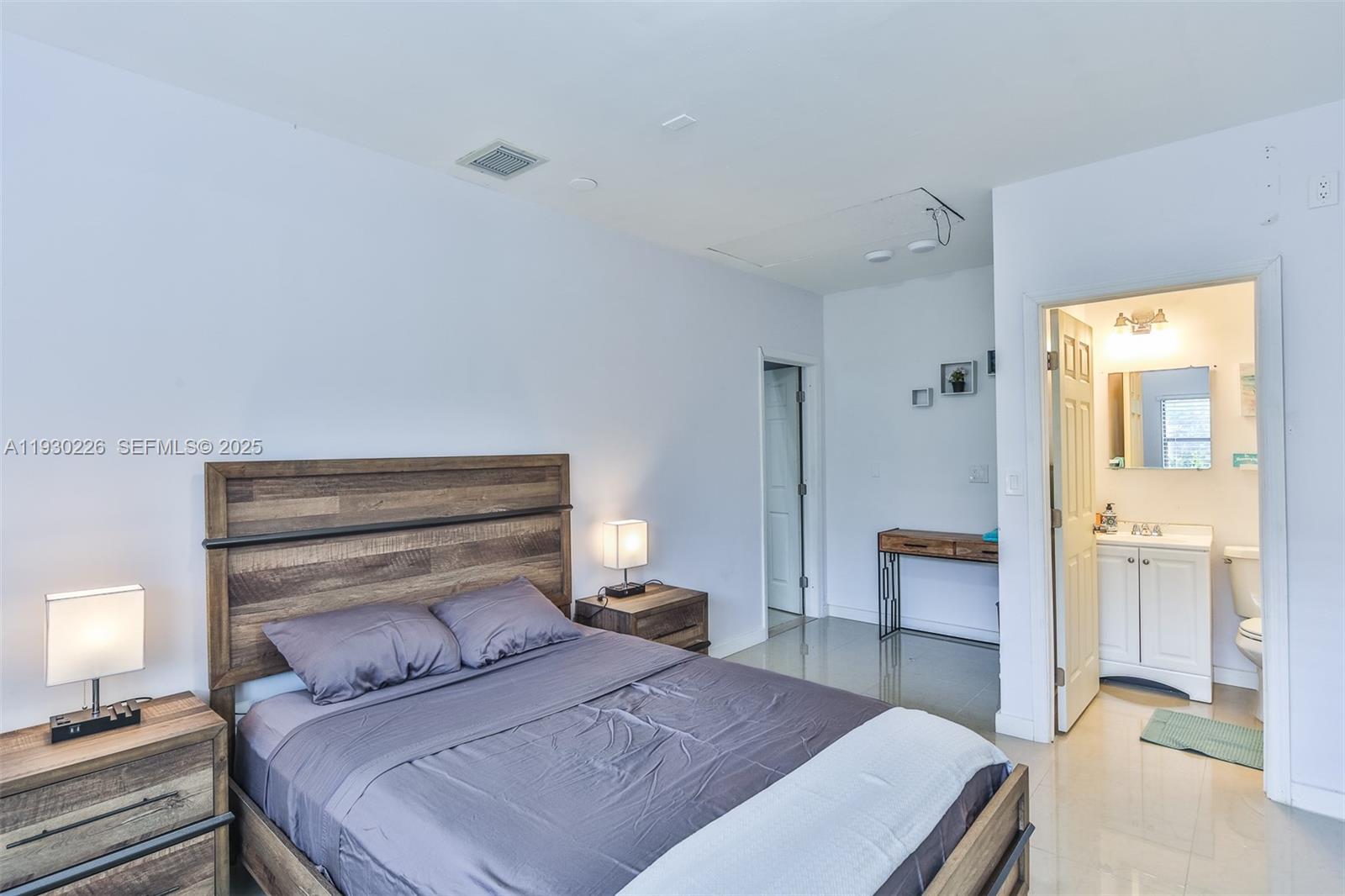 SKY LAKE HOMES 1ST ADDN - Residential