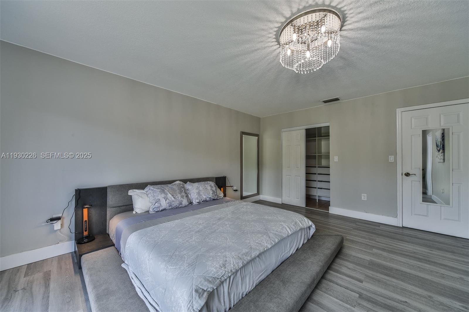 SKY LAKE HOMES 1ST ADDN - Residential