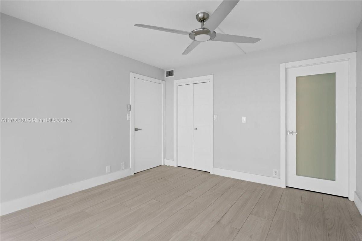 BRICKELL PLACE CONDO - Residential Lease