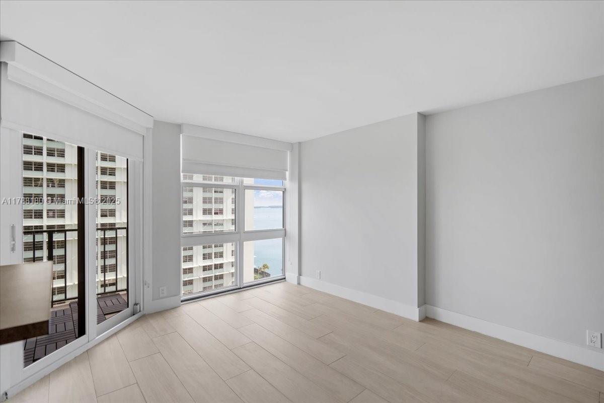 BRICKELL PLACE CONDO - Residential Lease