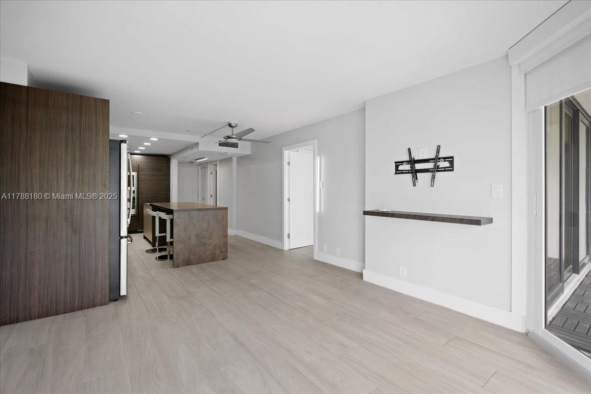 BRICKELL PLACE CONDO - Residential Lease