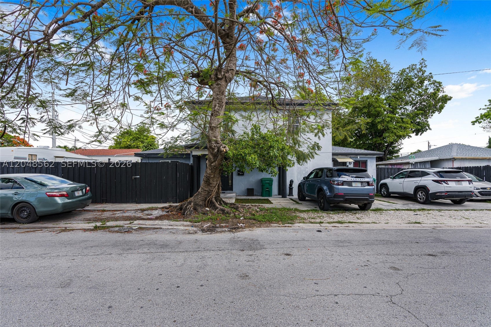 2275 NW 30th St 0