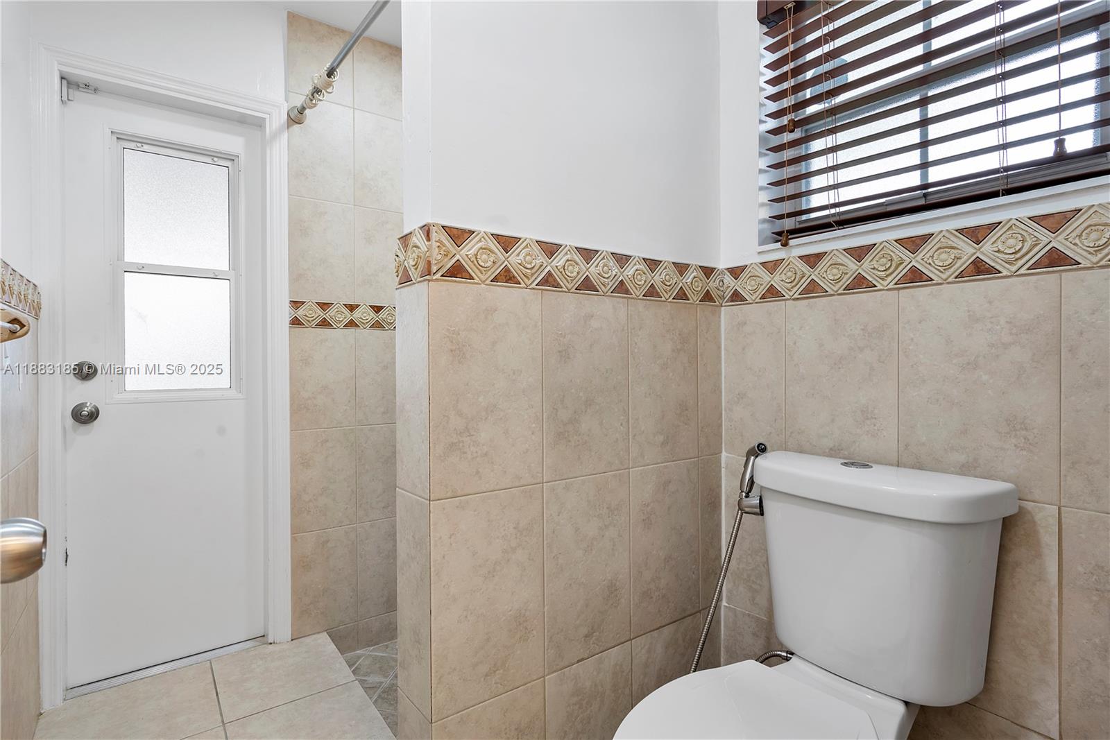 PEMBROKE LAKES SEC 4 - Residential Lease