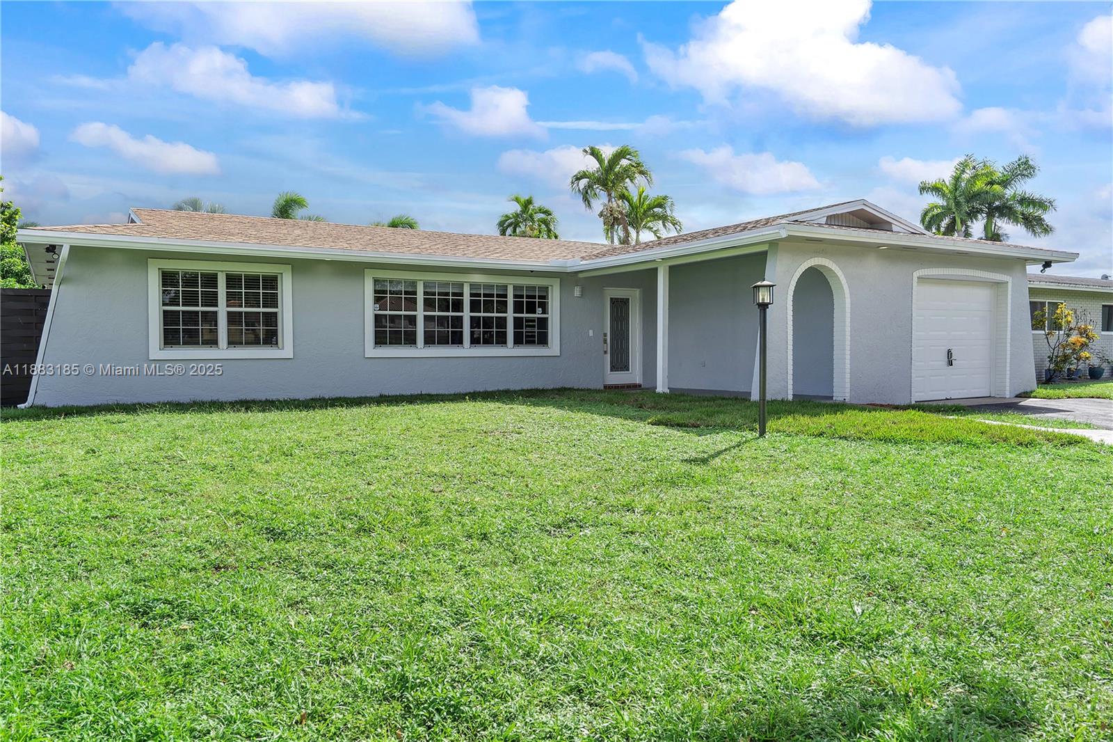 PEMBROKE LAKES SEC 4 - Residential Lease