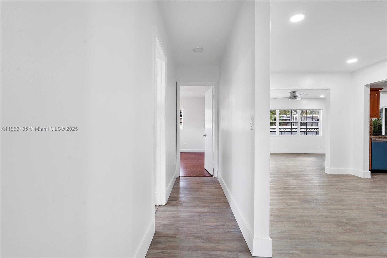 PEMBROKE LAKES SEC 4 - Residential Lease