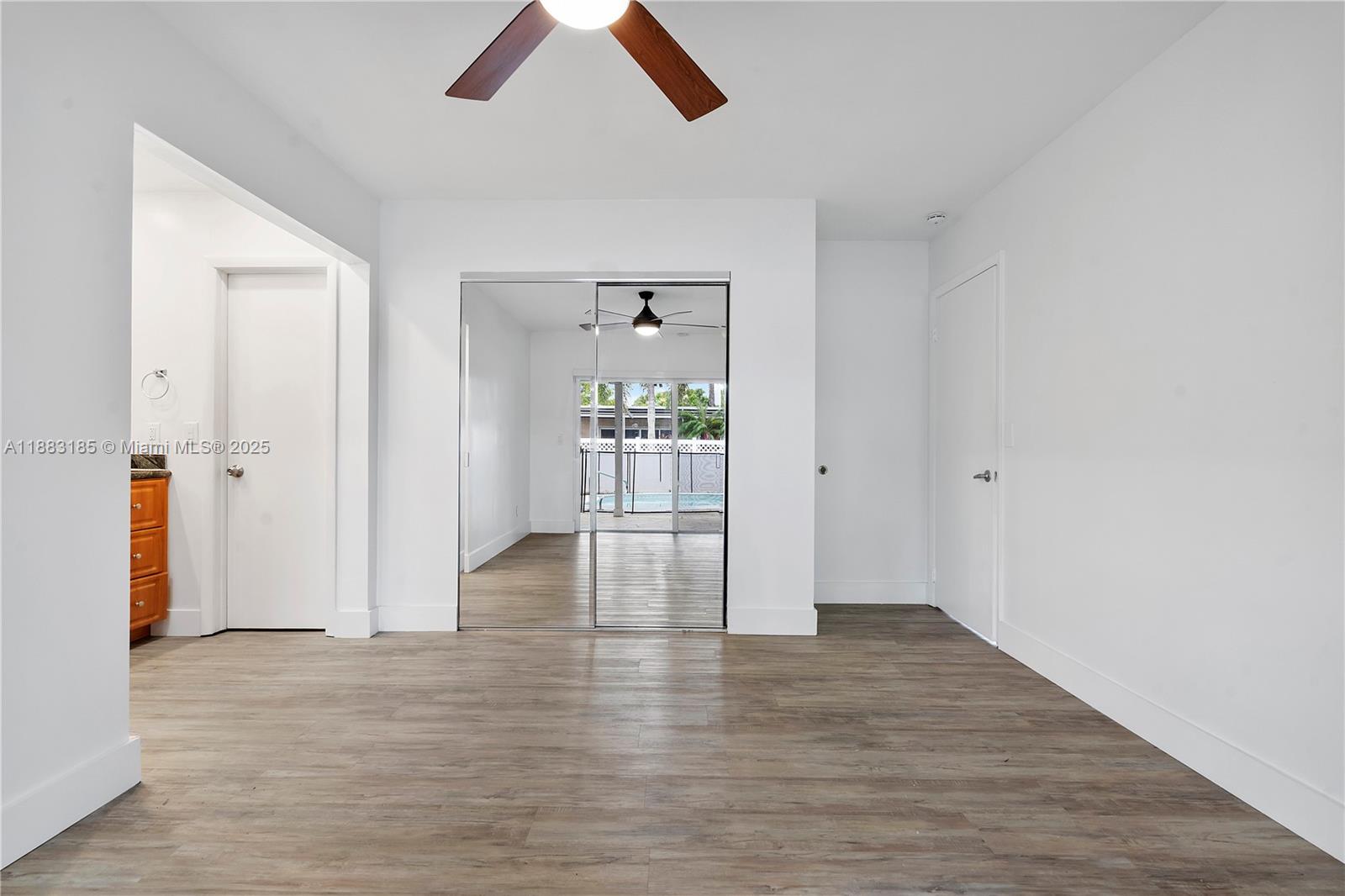 PEMBROKE LAKES SEC 4 - Residential Lease