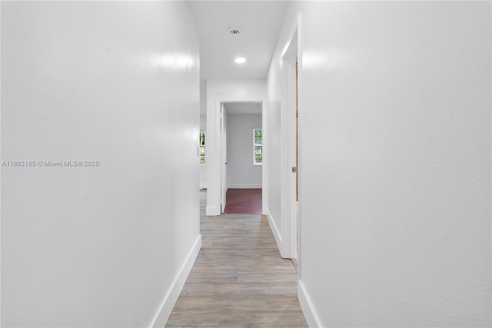 PEMBROKE LAKES SEC 4 - Residential Lease