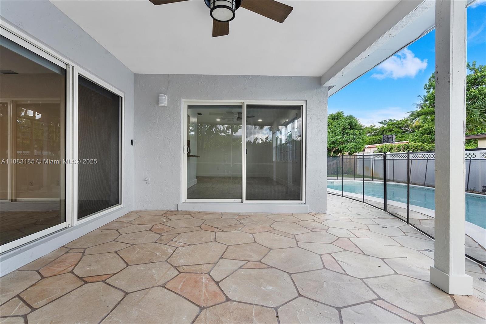 PEMBROKE LAKES SEC 4 - Residential Lease