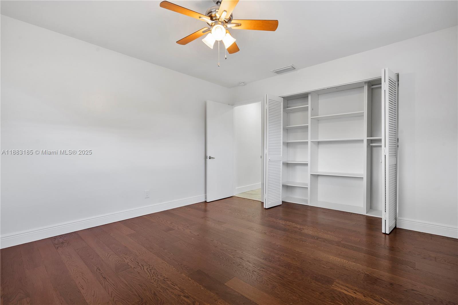 PEMBROKE LAKES SEC 4 - Residential Lease