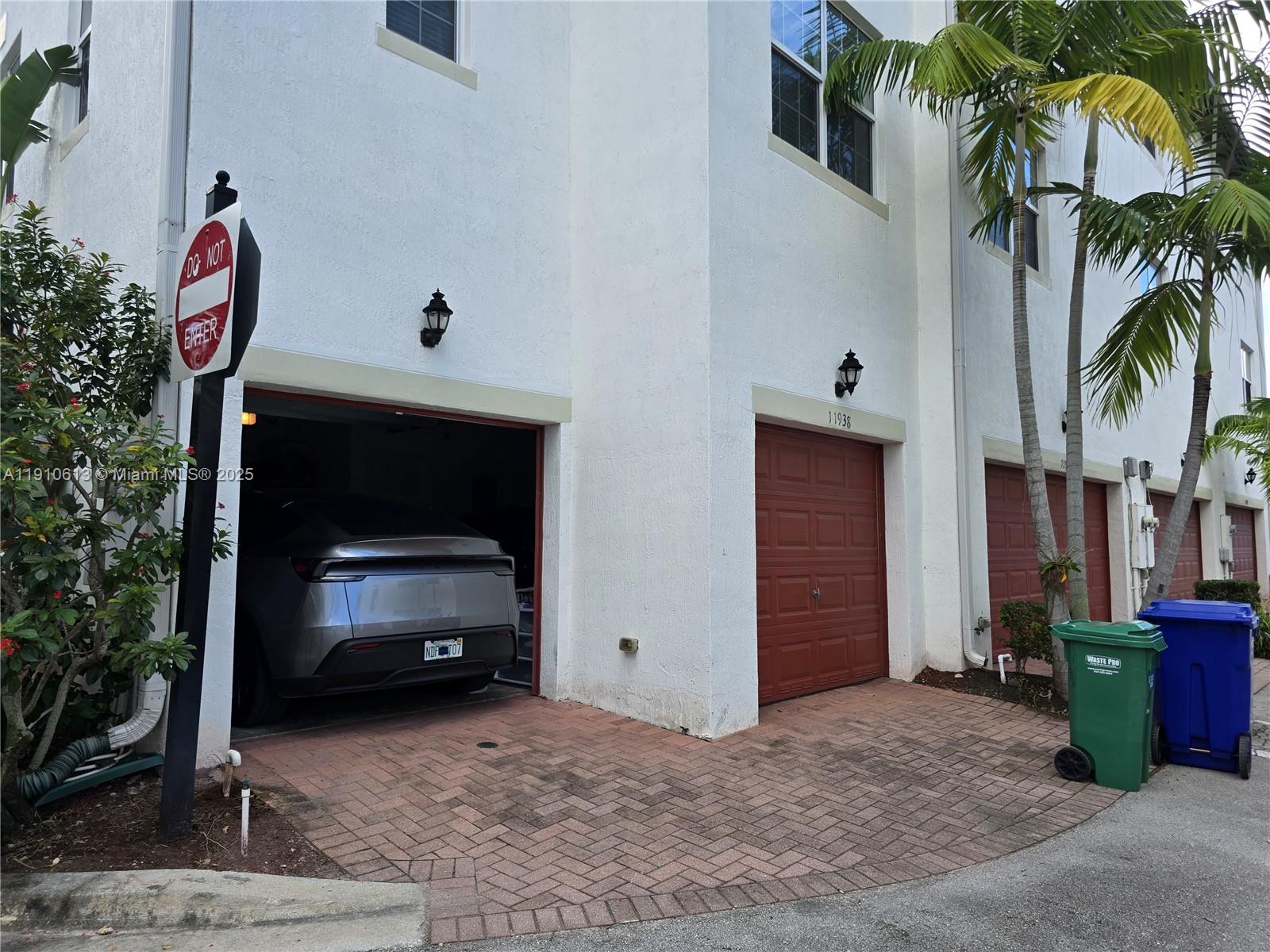 MIRAMAR RESIDENTIAL PLAT - Residential Lease