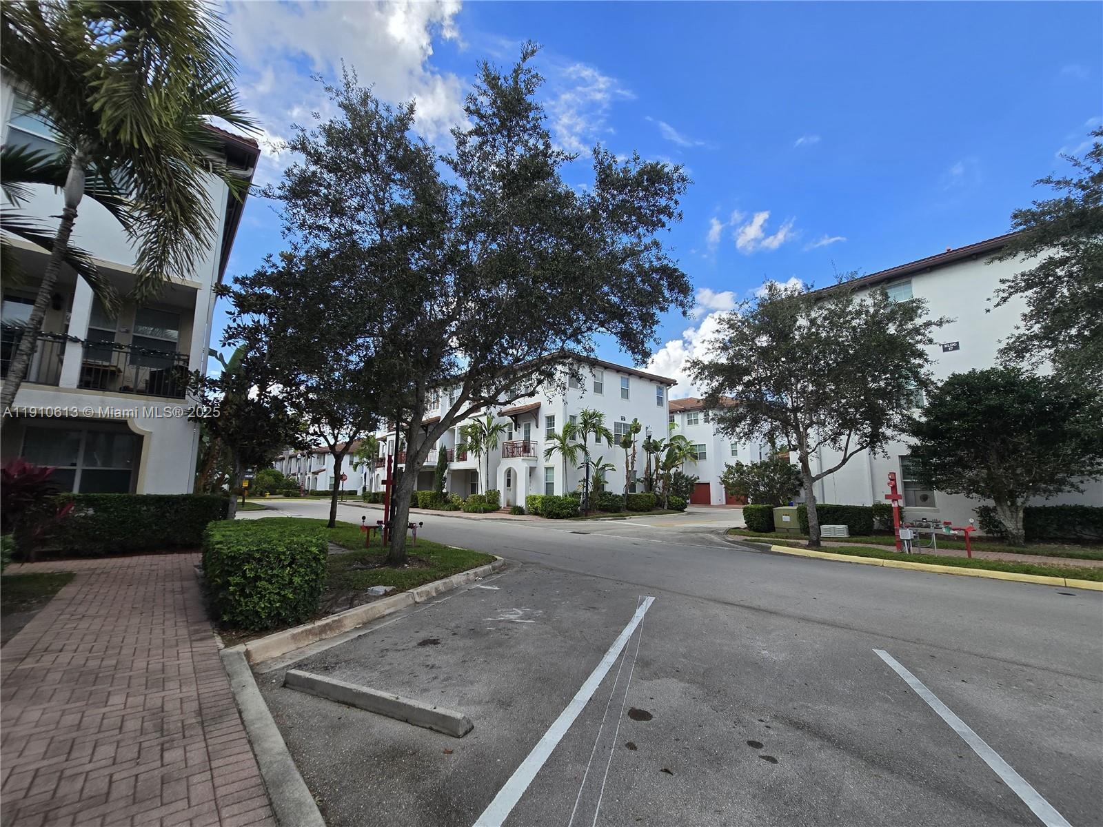 MIRAMAR RESIDENTIAL PLAT - Residential Lease