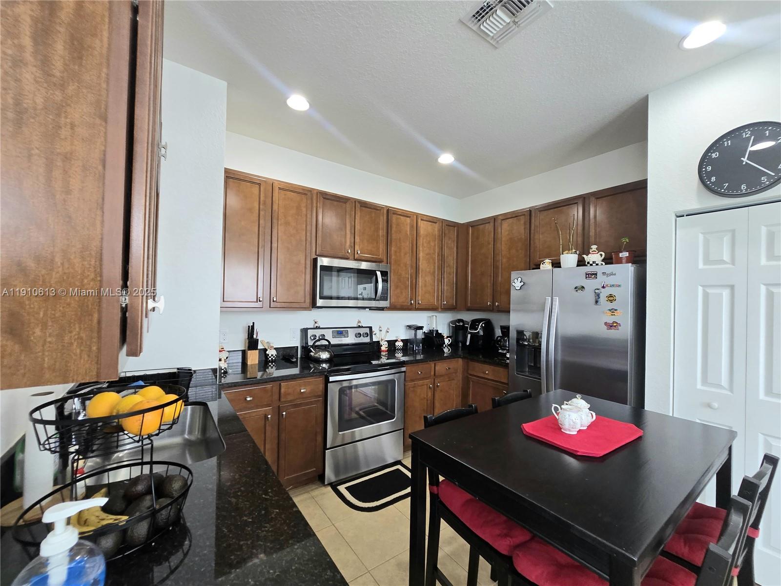 MIRAMAR RESIDENTIAL PLAT - Residential Lease