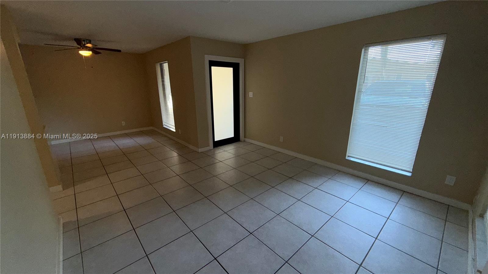 PALM GARDEN PARK - Residential Lease