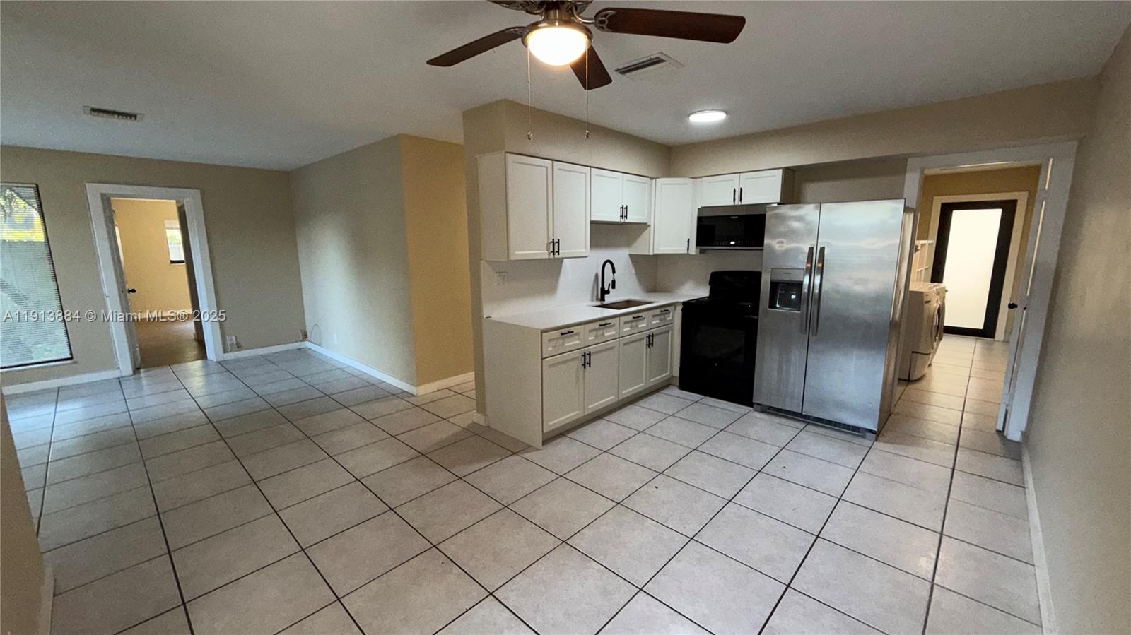 PALM GARDEN PARK - Residential Lease