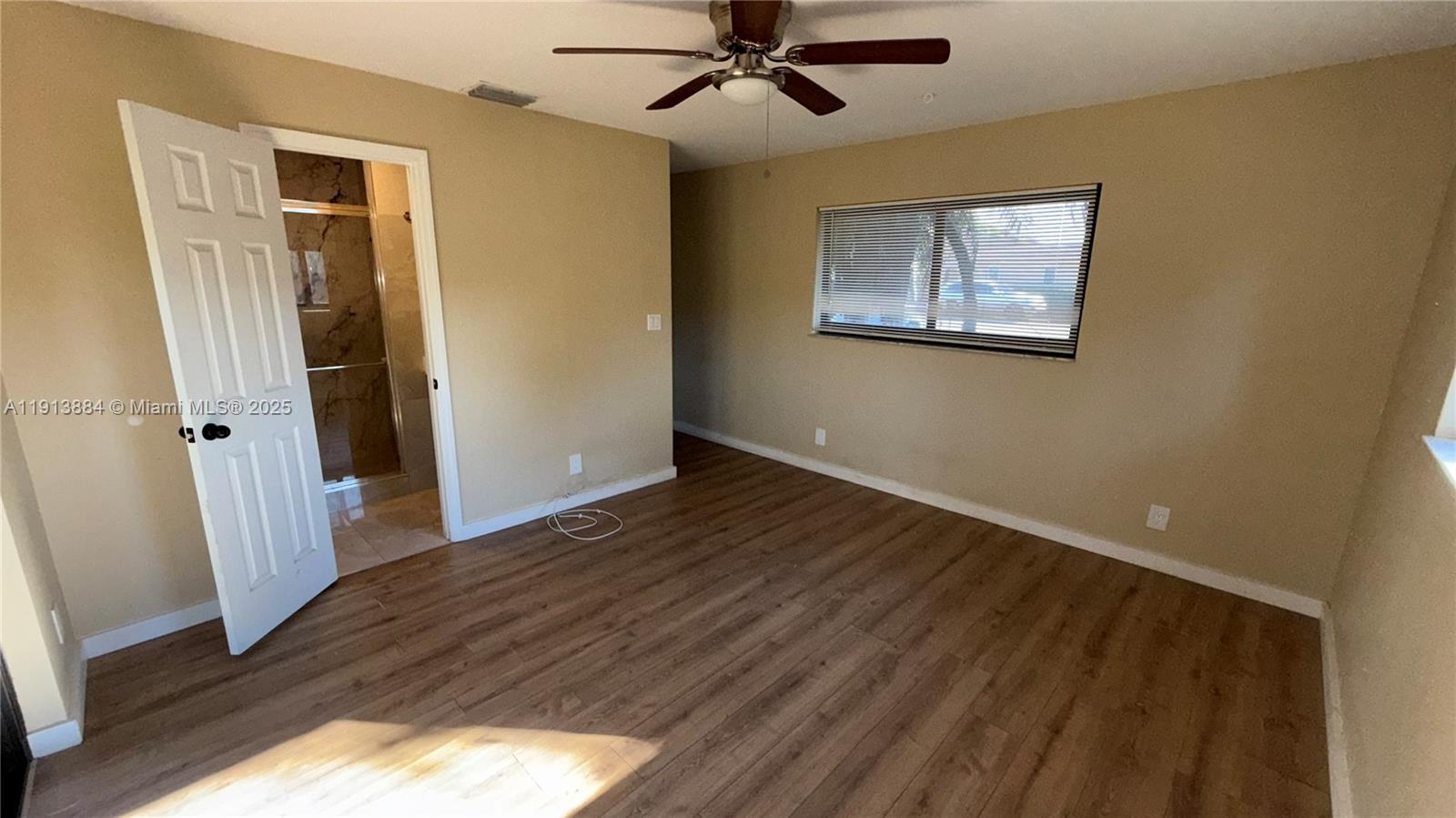 PALM GARDEN PARK - Residential Lease