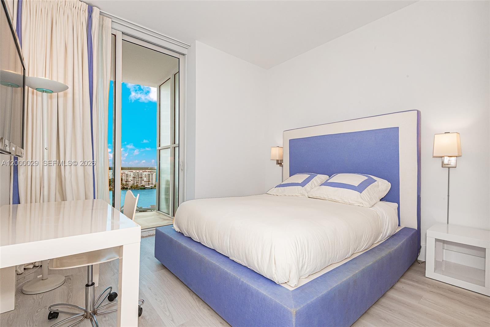 CONTINUUM ON SOUTH BEACH - Residential Lease