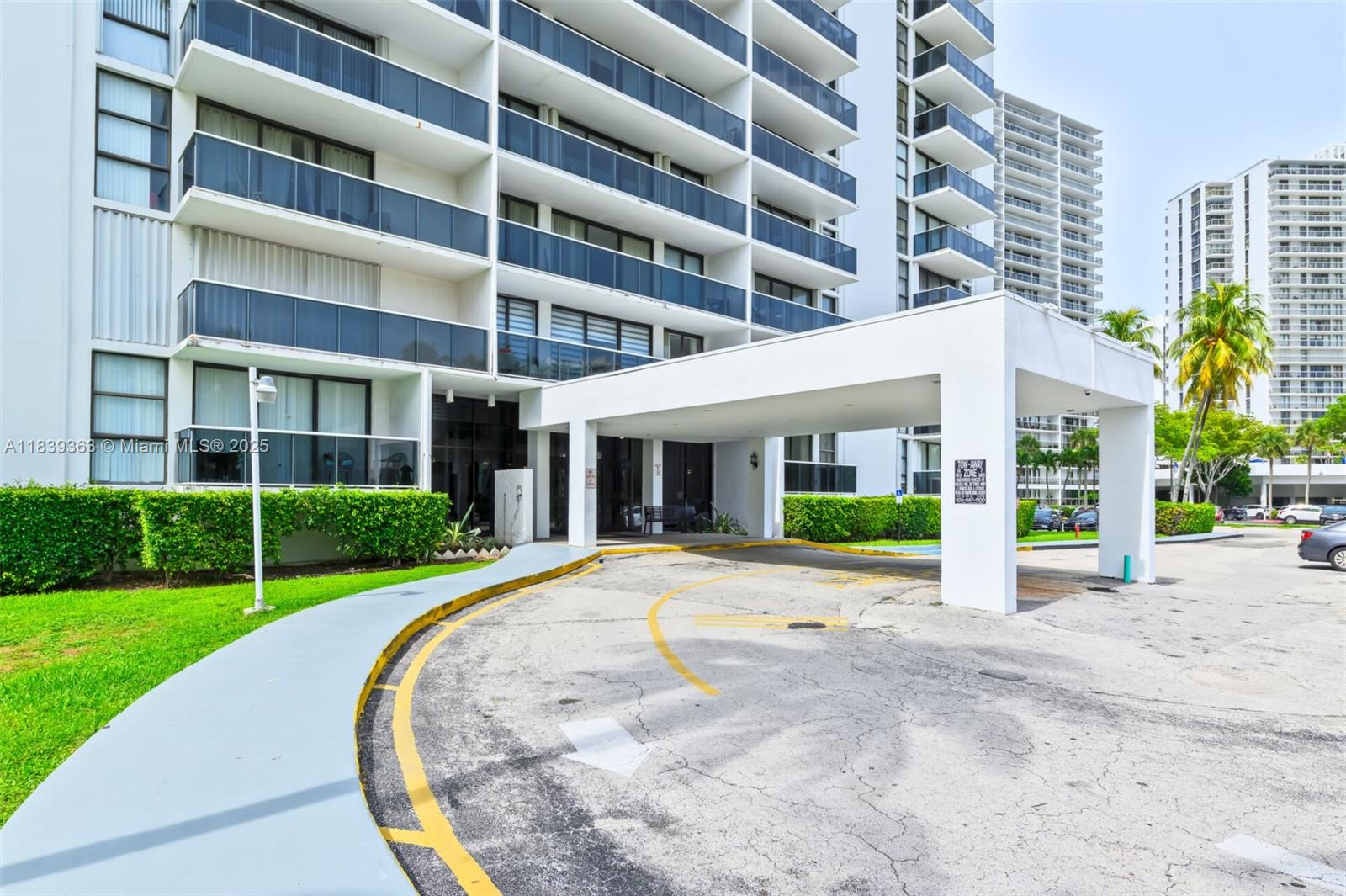 3675 N Country Club Dr 2302