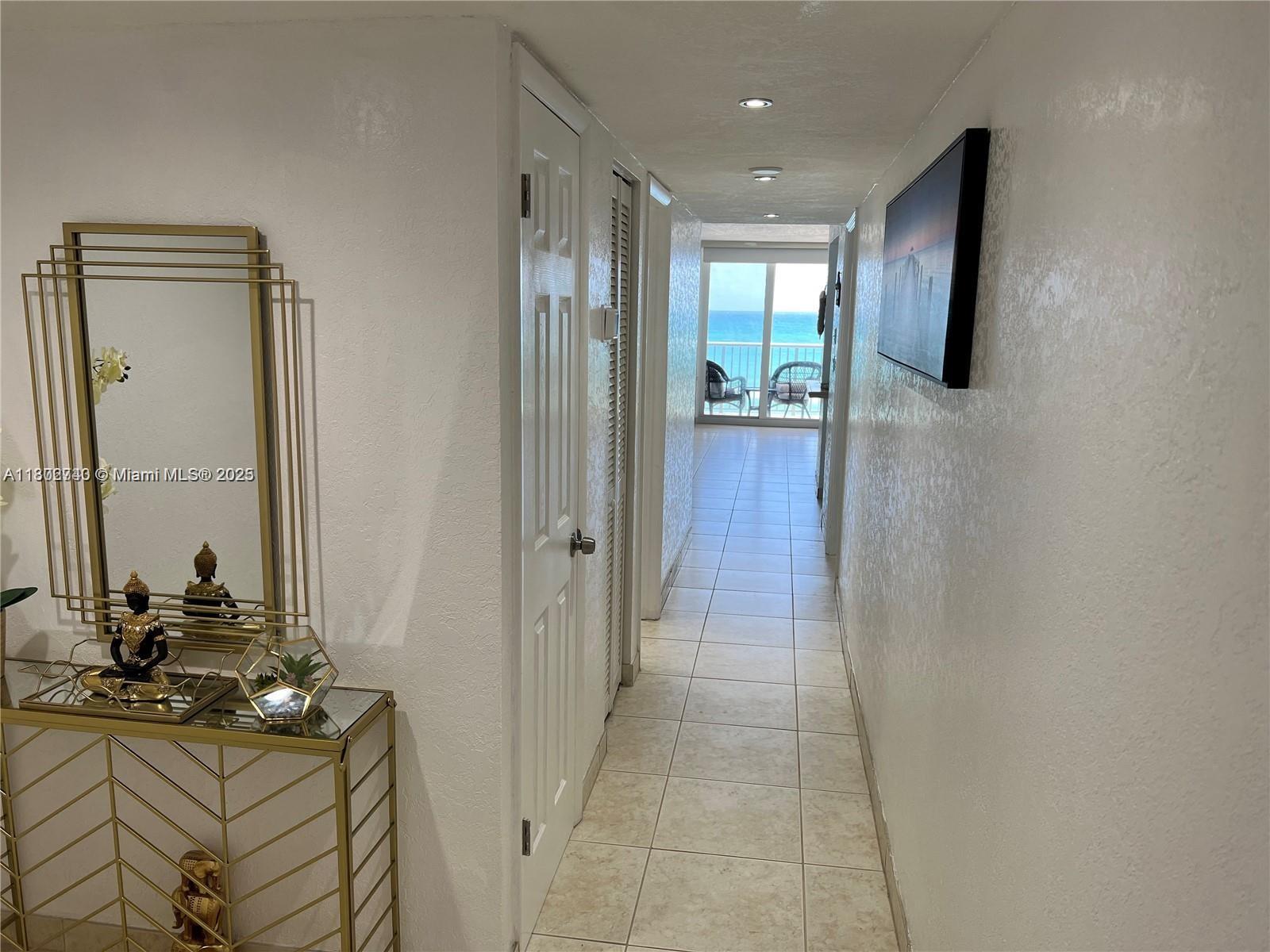 EDGEWATER BEACH TOWERS CO - Residential