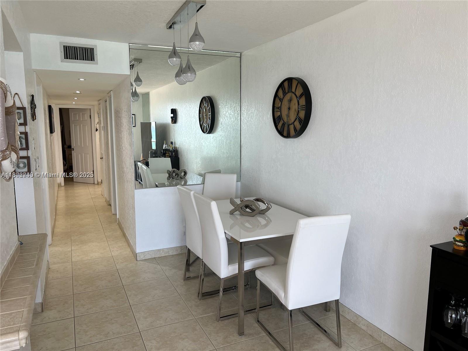 EDGEWATER BEACH TOWERS CO - Residential