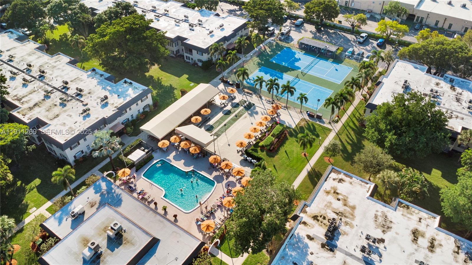 MEADOWS CONDO - Residential