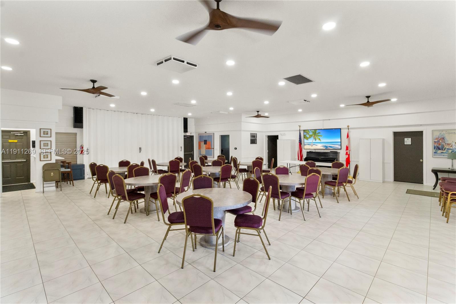 MEADOWS CONDO - Residential