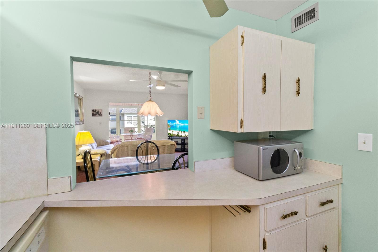 MEADOWS CONDO - Residential