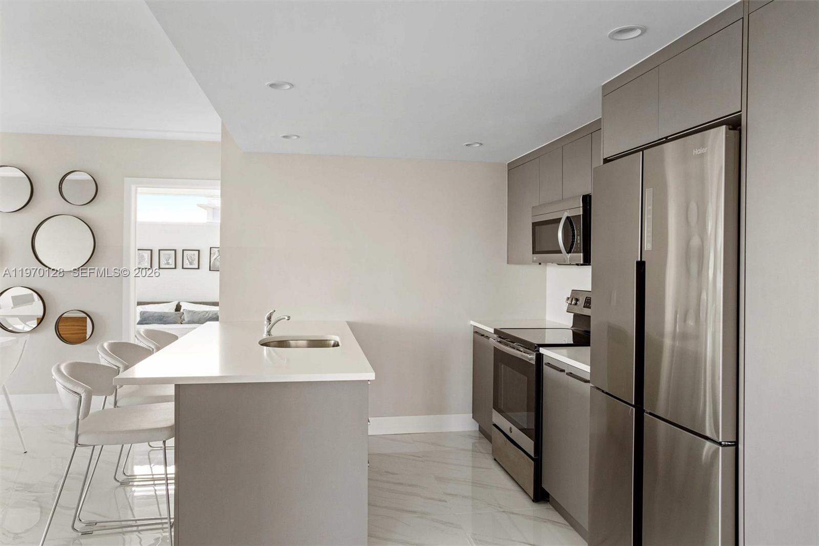 ONE BAY HARBOR CONDO - Residential