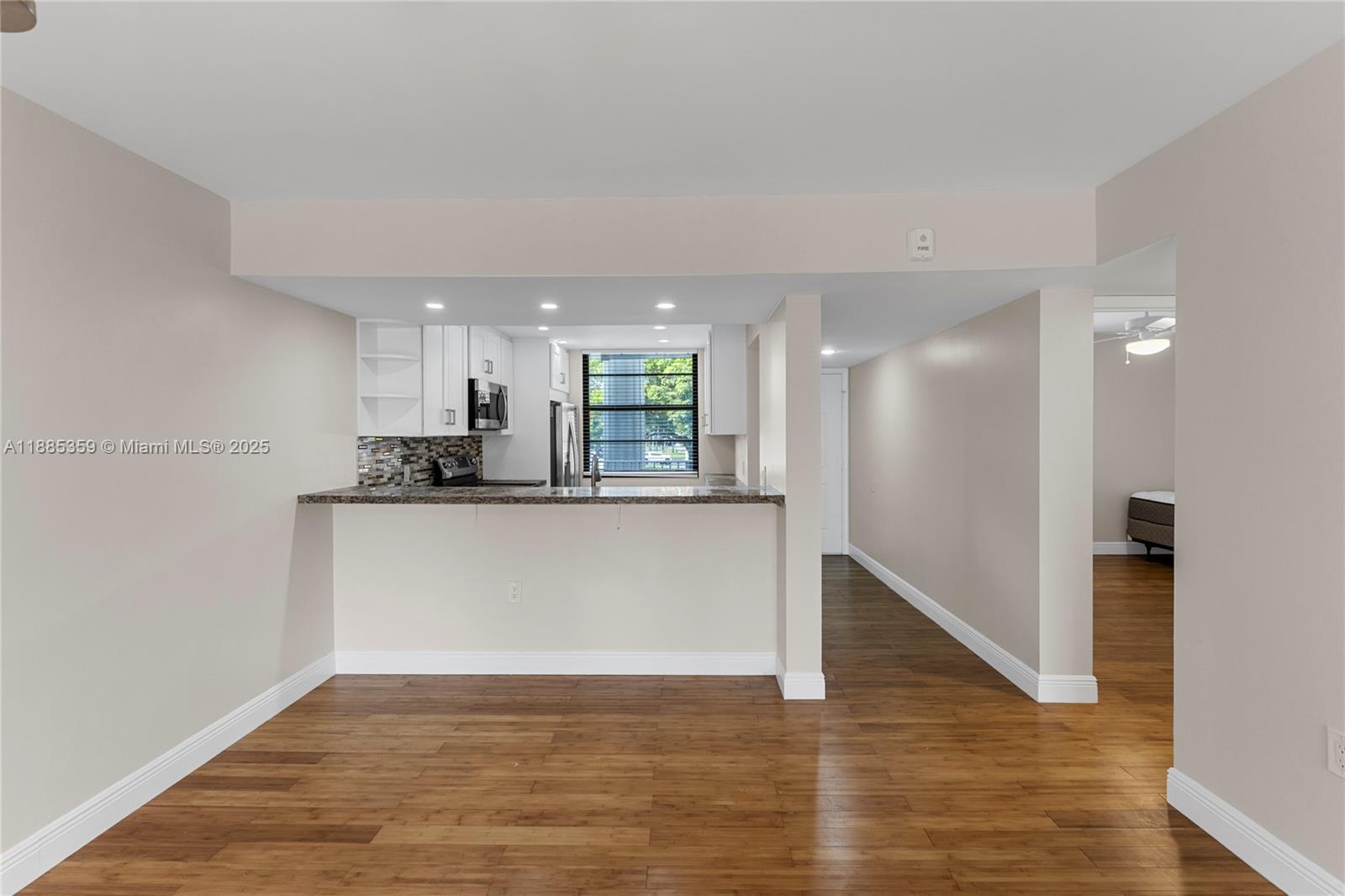 CONDO 7 OF WHITEHALL COND - Residential Lease