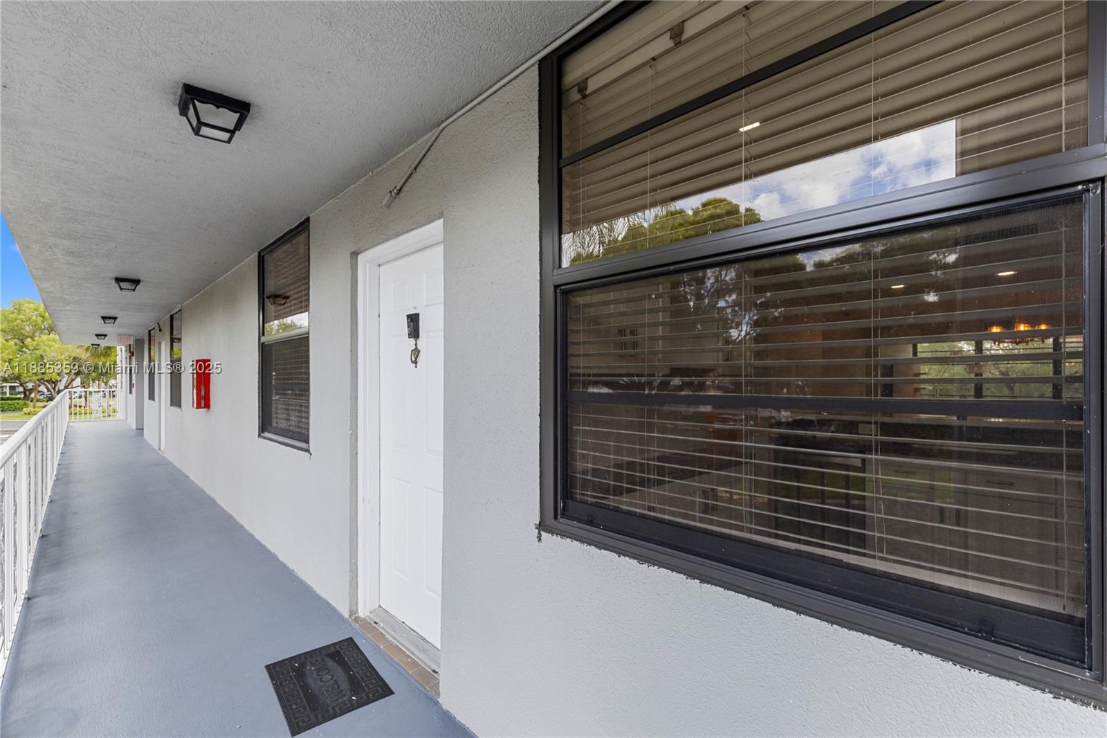 CONDO 7 OF WHITEHALL COND - Residential Lease