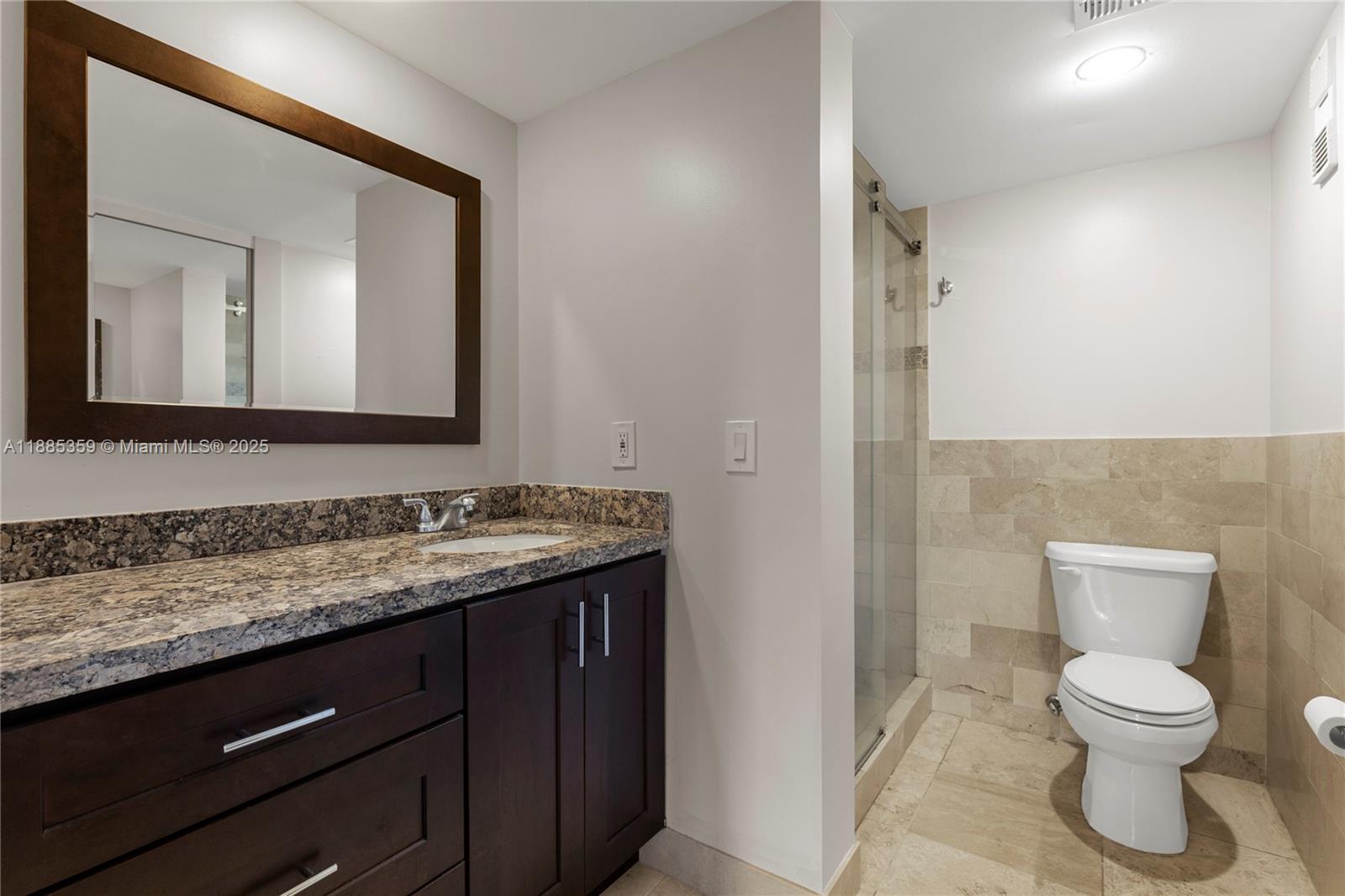 CONDO 7 OF WHITEHALL COND - Residential Lease