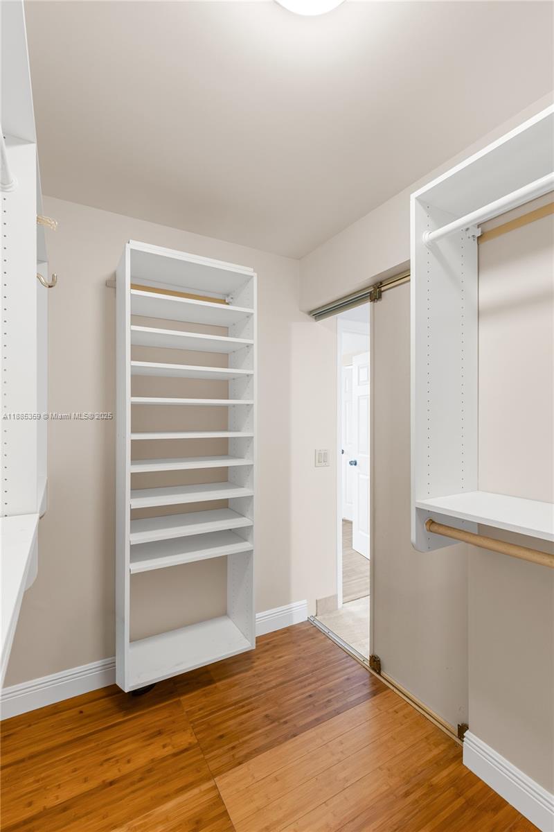 CONDO 7 OF WHITEHALL COND - Residential Lease