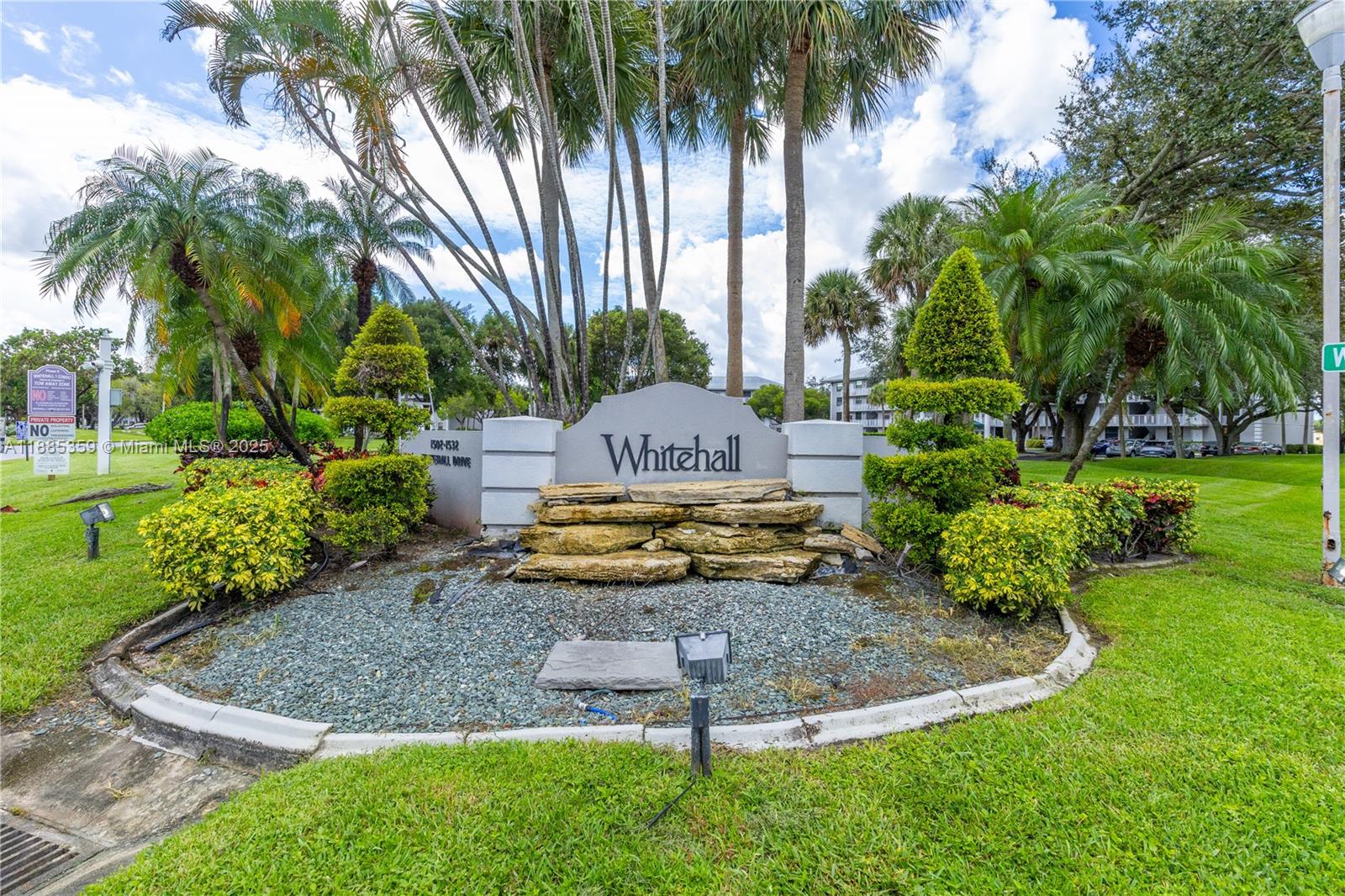 CONDO 7 OF WHITEHALL COND - Residential Lease