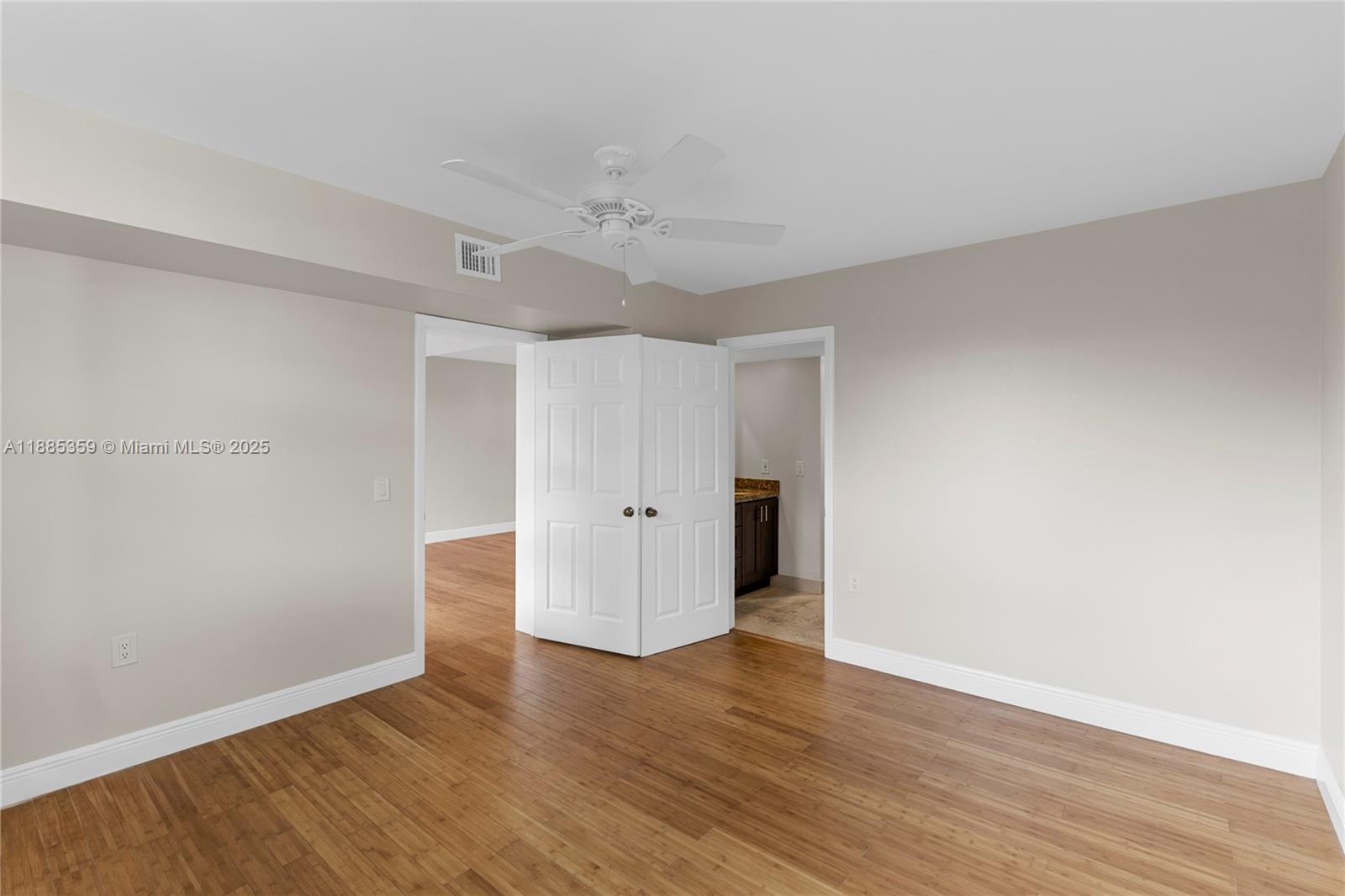 CONDO 7 OF WHITEHALL COND - Residential Lease
