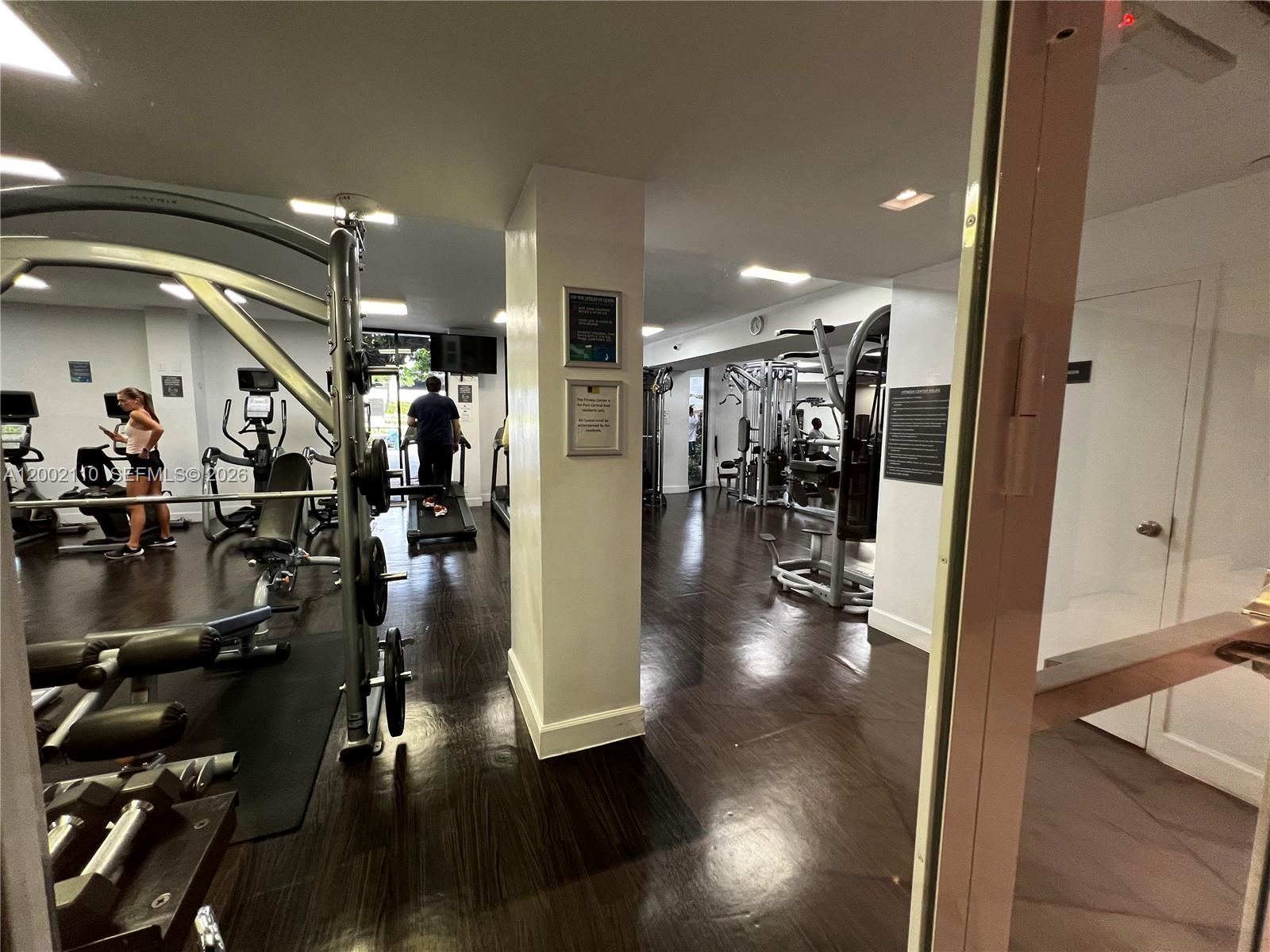 PARC CENTRAL AVENTURA EAS - Residential Lease