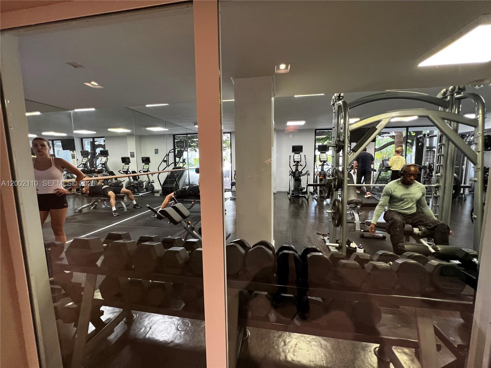 PARC CENTRAL AVENTURA EAS - Residential Lease