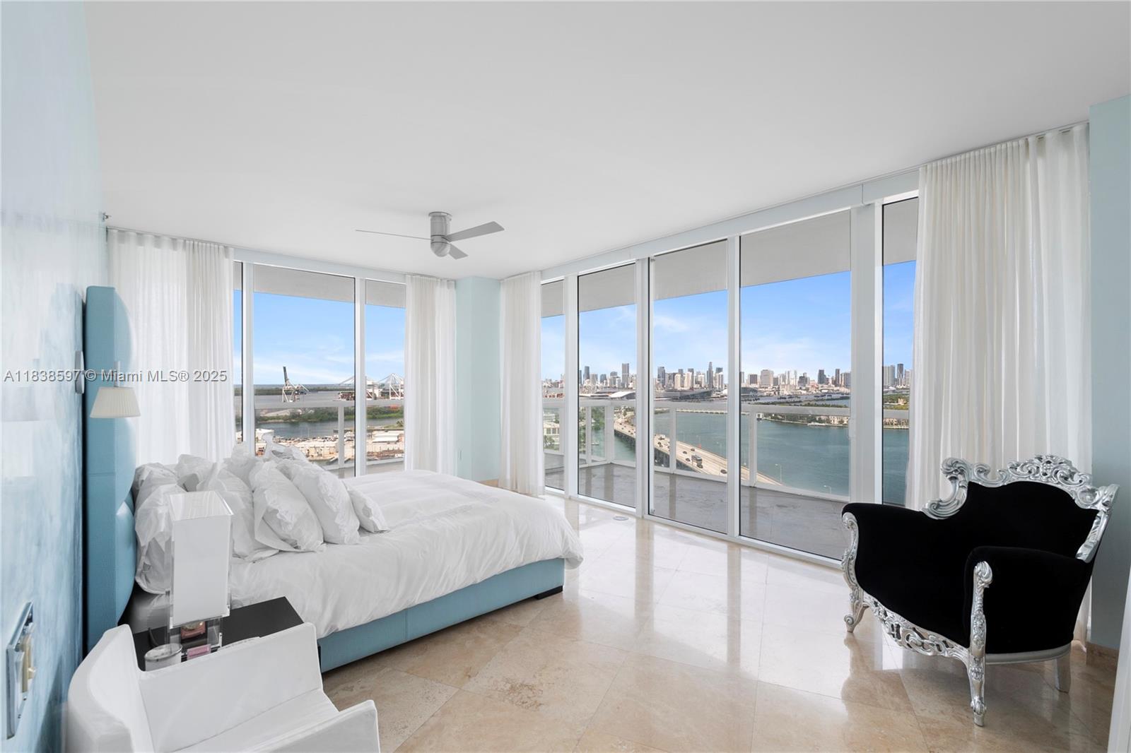 ICON CONDO - Residential