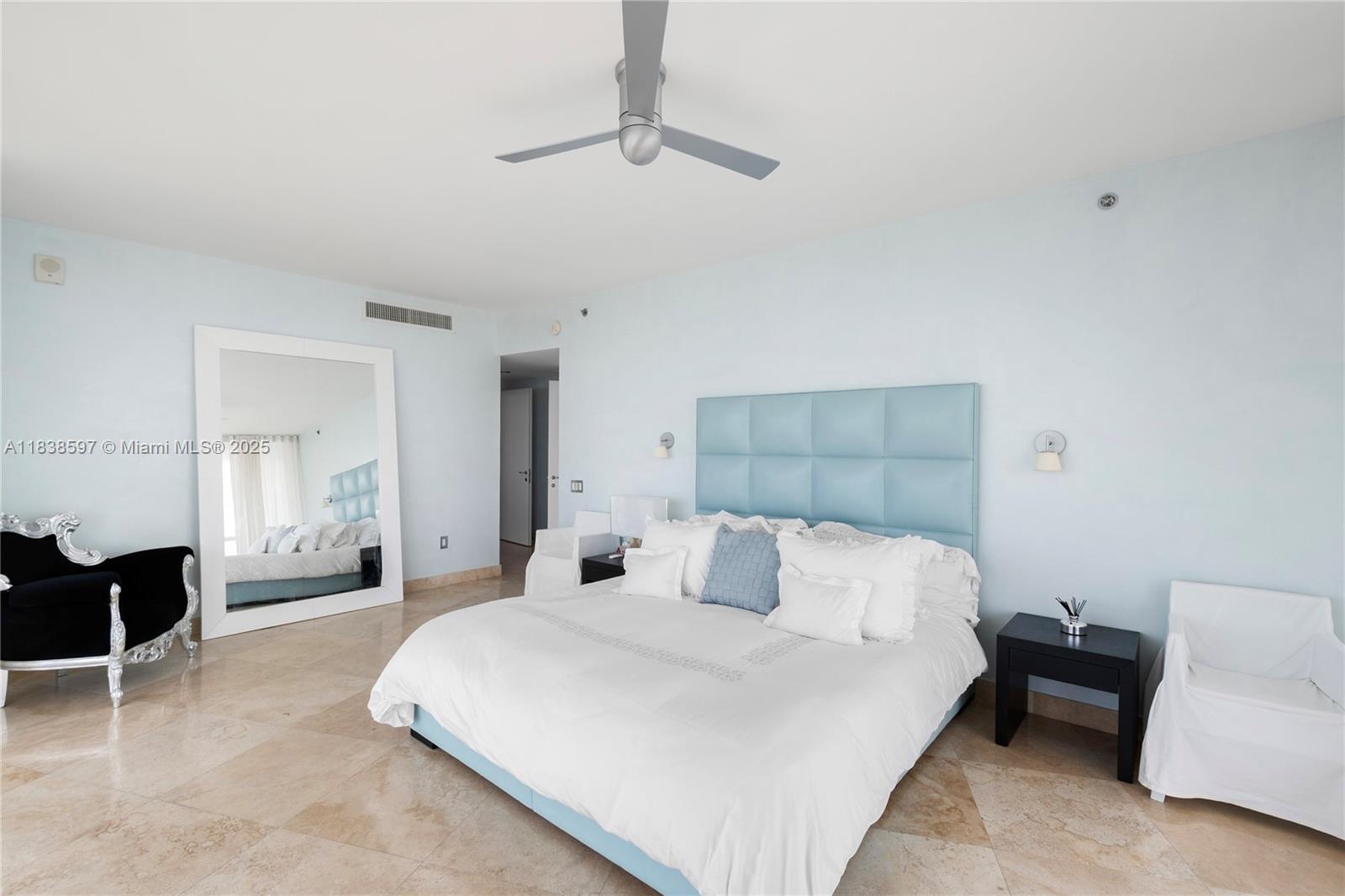 ICON CONDO - Residential