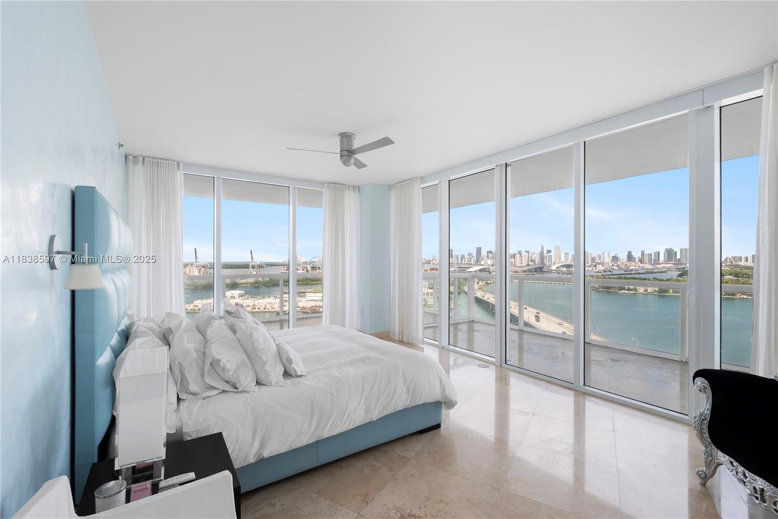 ICON CONDO - Residential