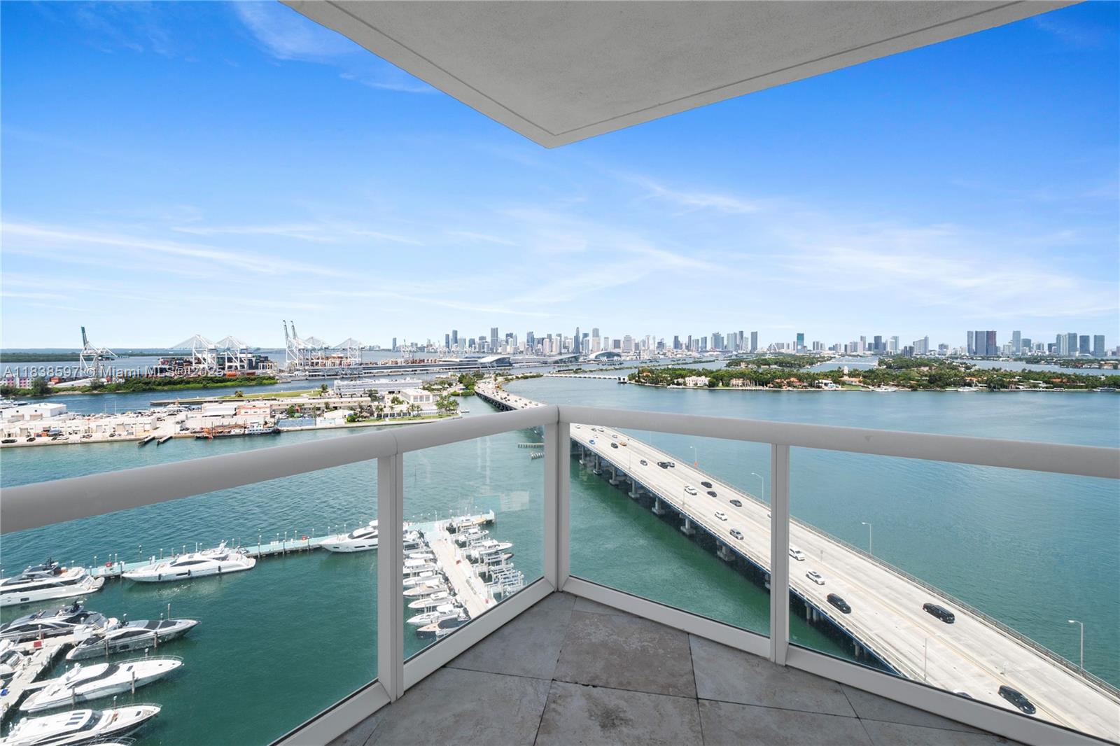 ICON CONDO - Residential