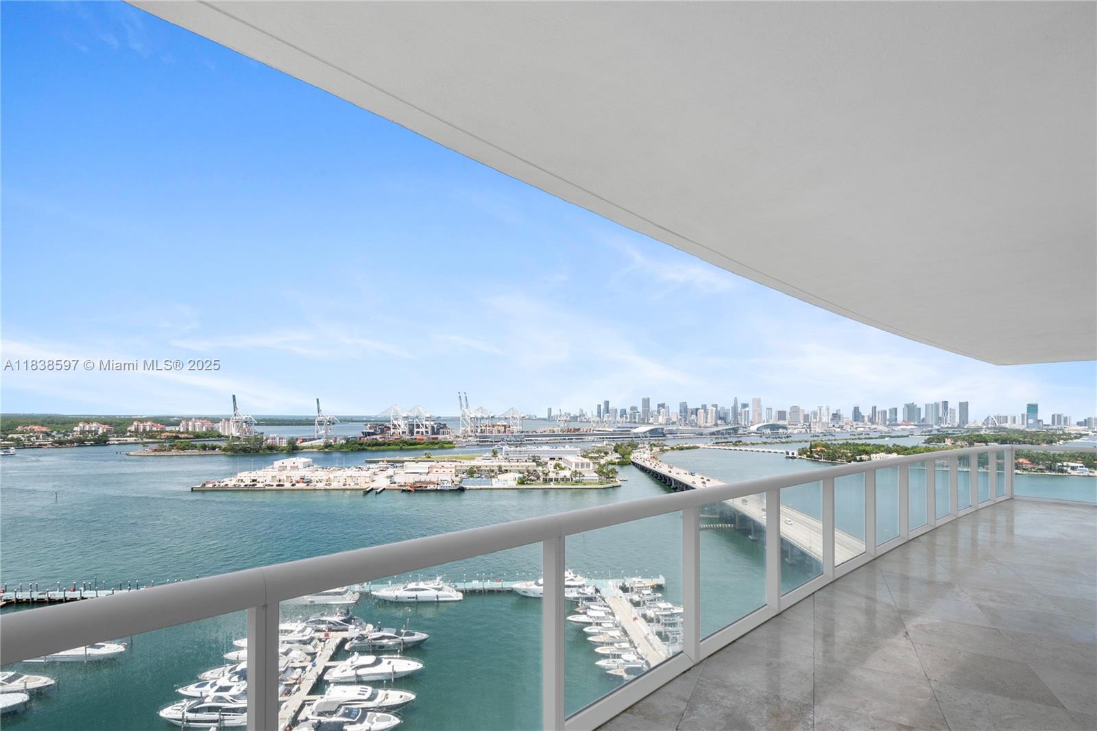 ICON CONDO - Residential