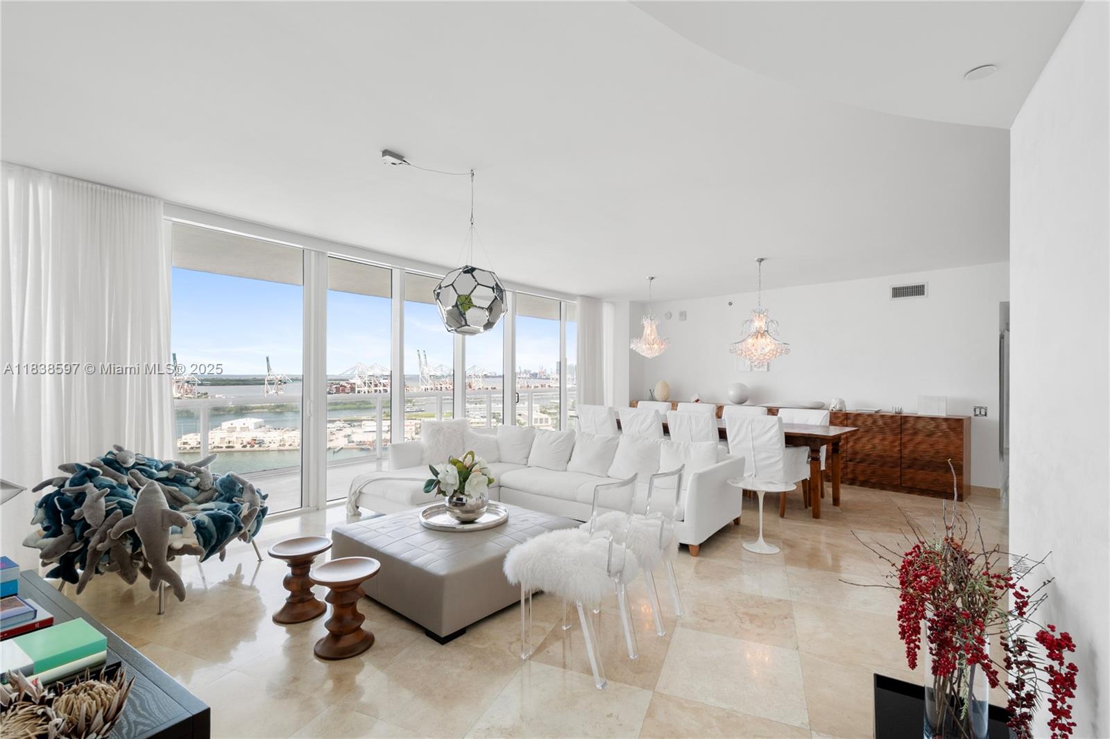 ICON CONDO - Residential