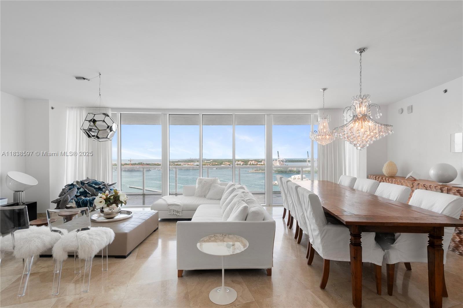 ICON CONDO - Residential