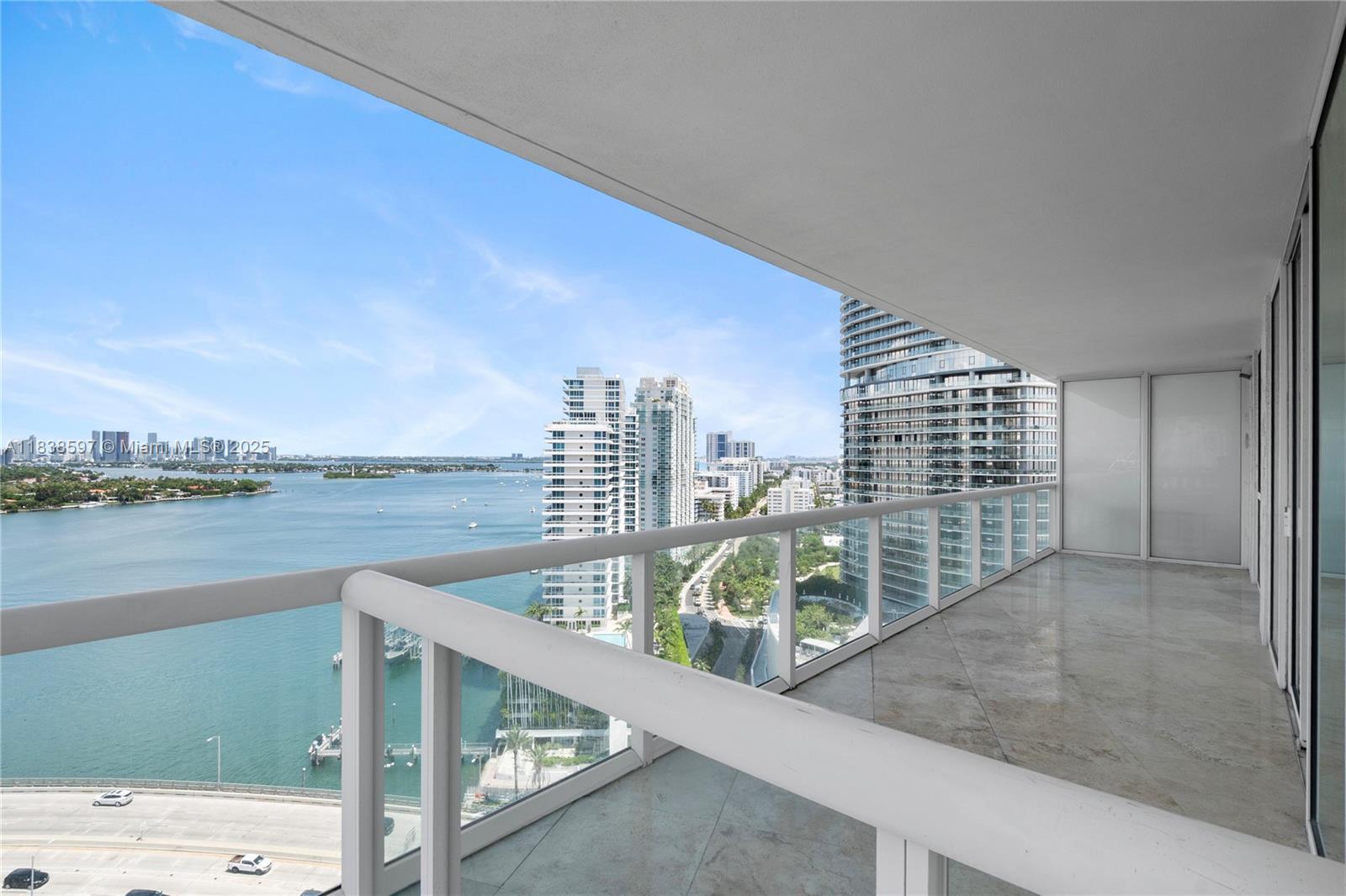 ICON CONDO - Residential