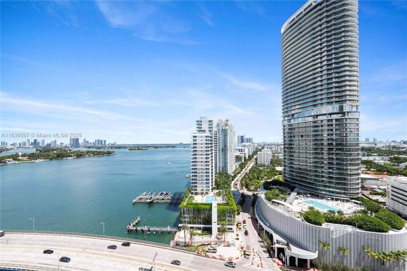 ICON CONDO - Residential